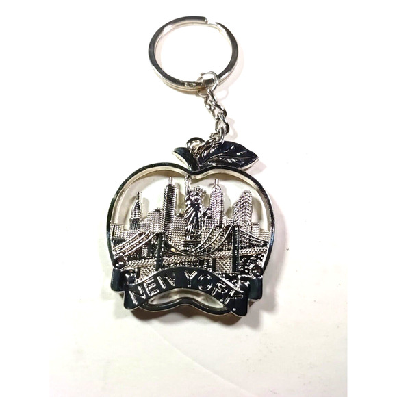 New York Big Apple Keychain Silver Tone Souvenir - Picture 4 of 5